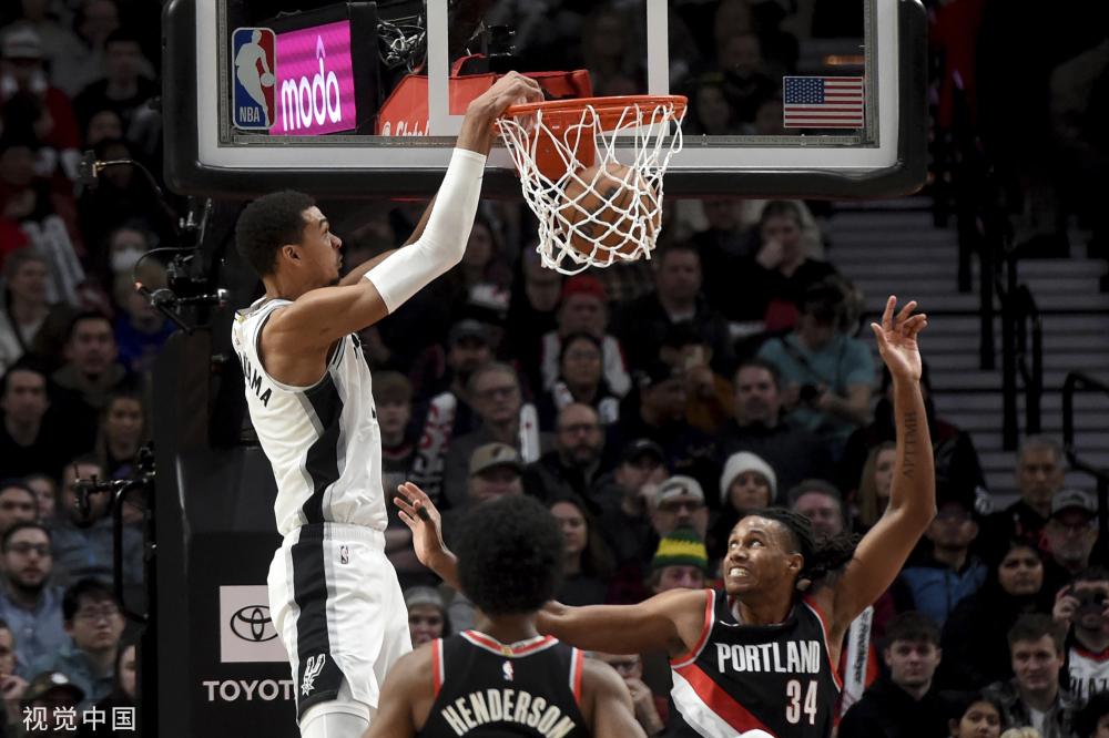 他在多人防 他在多人防